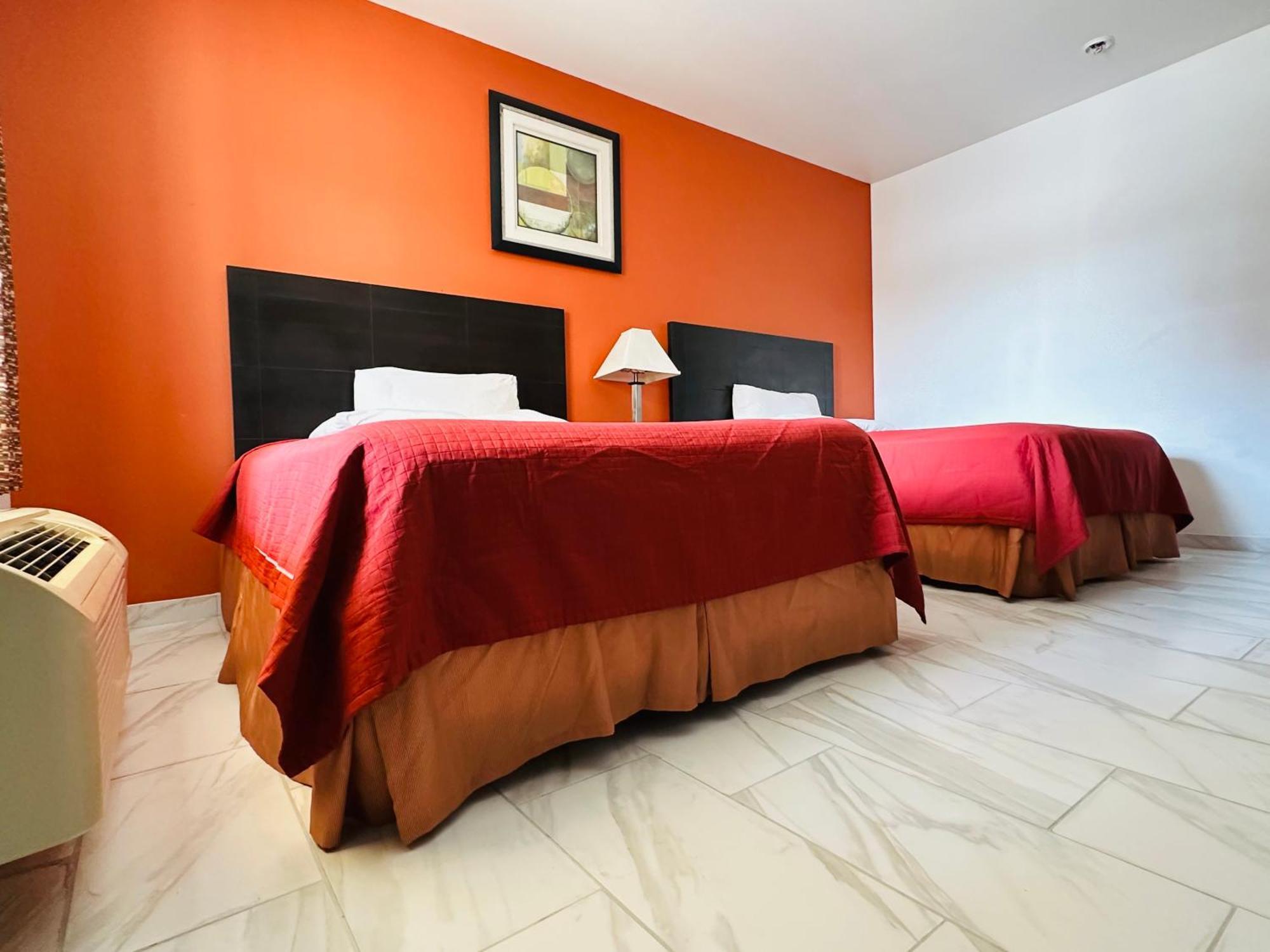 Lux Inn And Suites Three Rivers Esterno foto